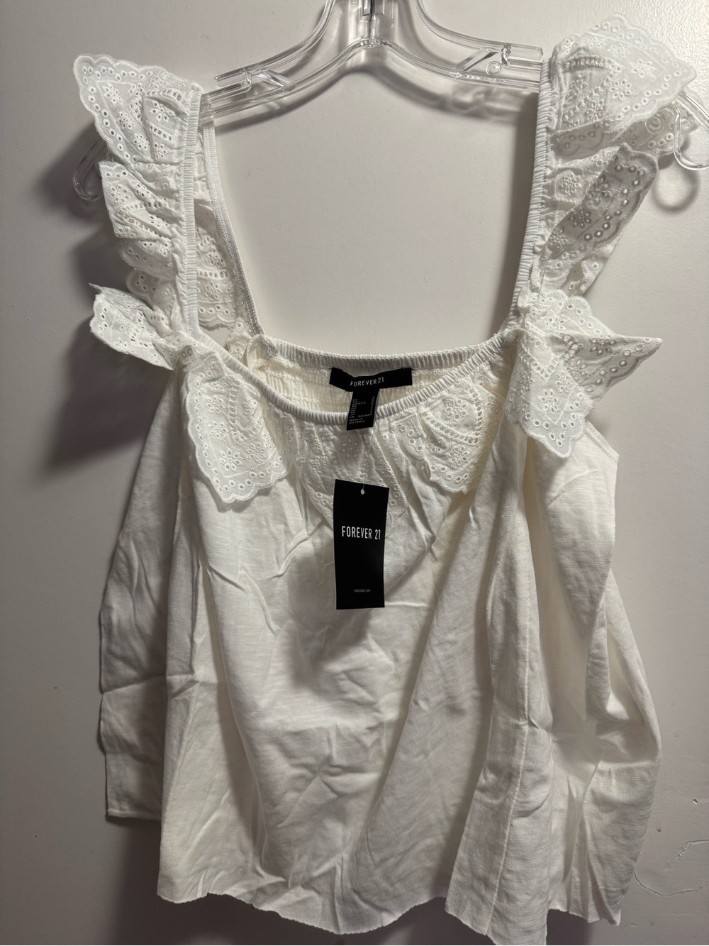 Lovely Forever 21 Simply Purity Eyelet Ruffle Strap Cami Tank Top — NWT — Size S